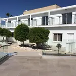 Fedrania Gardens Hotel