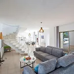 Villa Nepou - Beautiful 4 Bedroom Villa - Located In Ayia Napa Villa With Private Pool