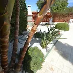 Yolanda Holiday Villa