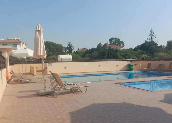 Nissi Golden Sands Holiday Apartment Free Wifi