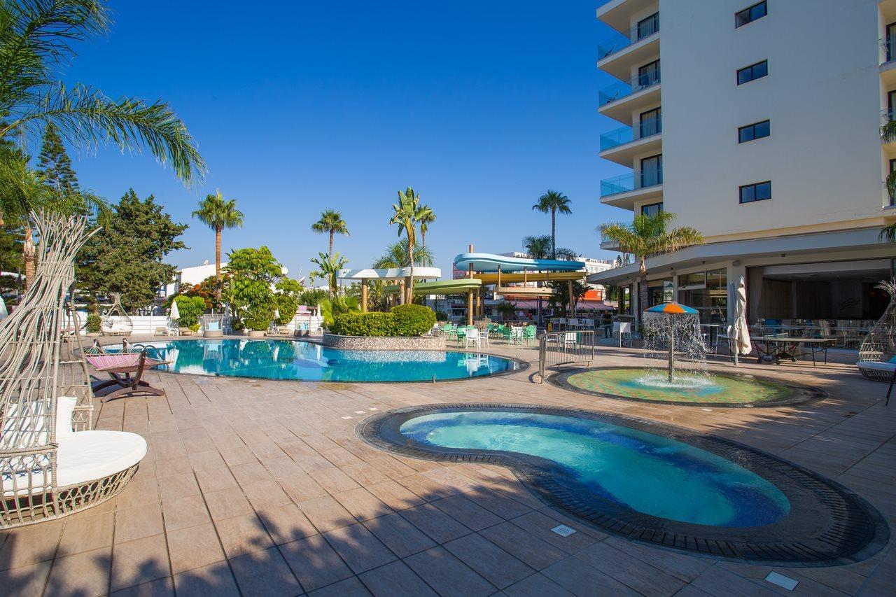Stamatia Hotel 3*