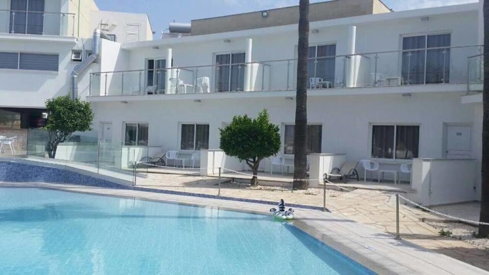 Hotel Fedrania Gardens 2*
