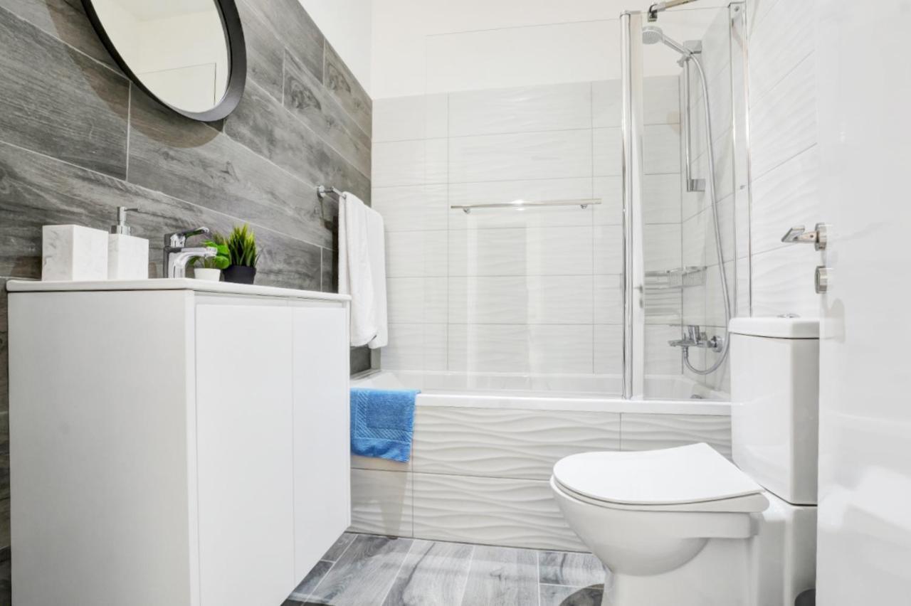 Myhome Delux, 3 Bedroom With Pool Apartment Ayia Napa