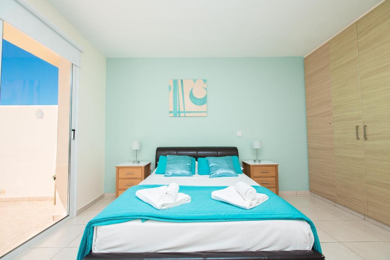 Apartment 064