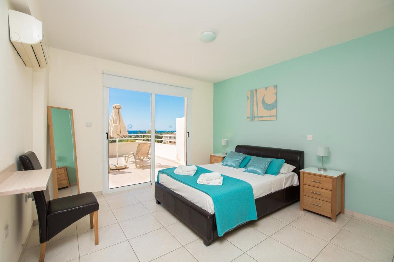 Apartment 064