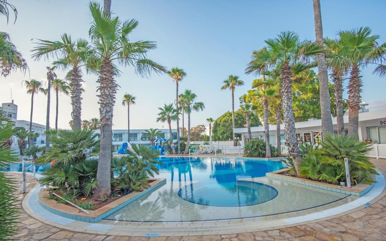 Dome Marina & 4*