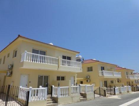 Nissi Golden Villa *
