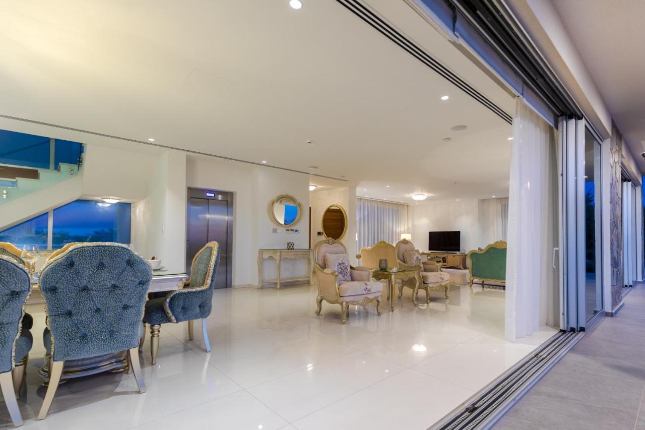 Pousada Palace Of Mediterranean Beachfront *