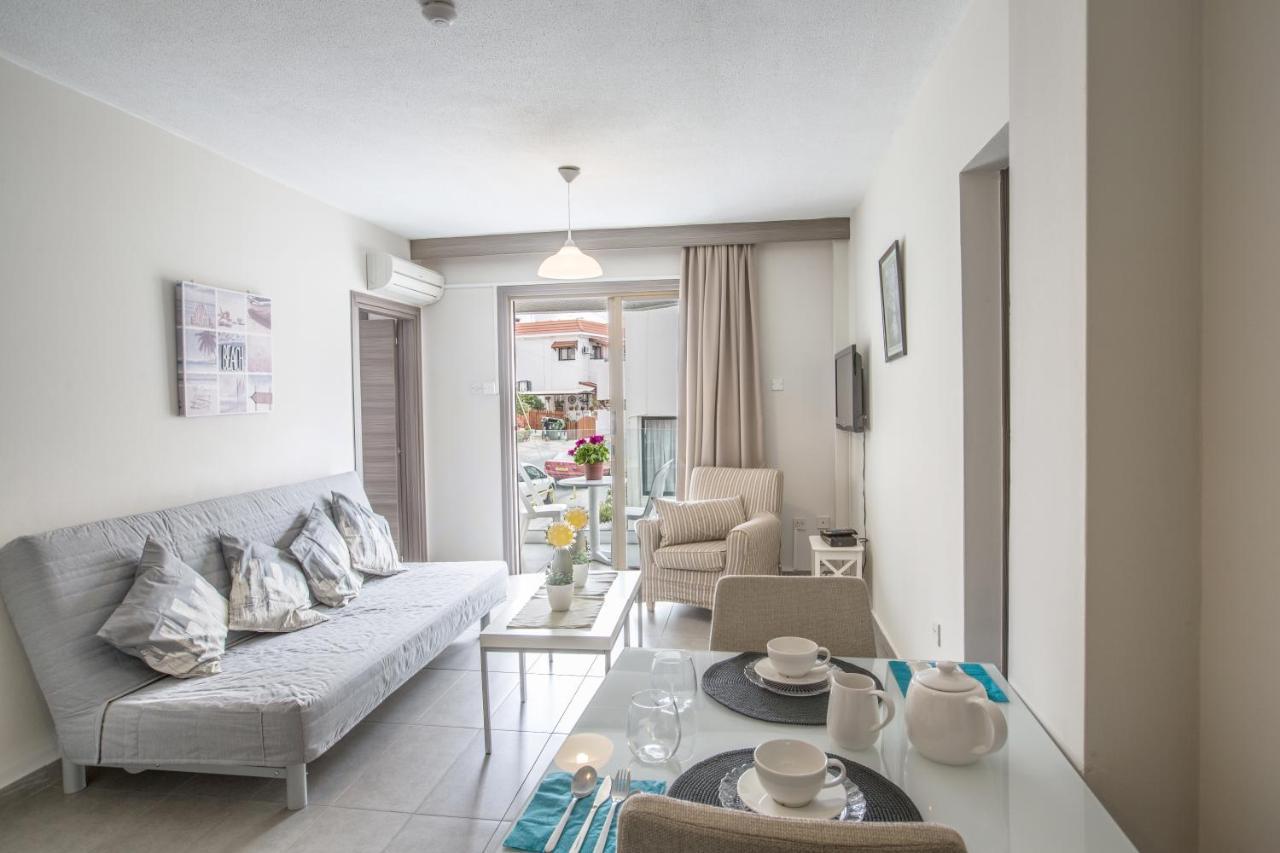 Apartment So8 *