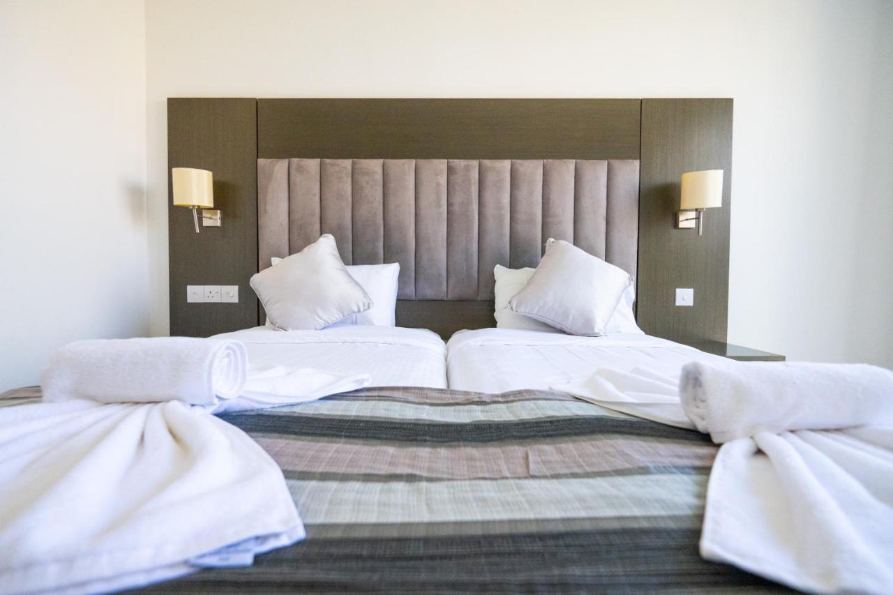 Napa Jay Hotel 3*