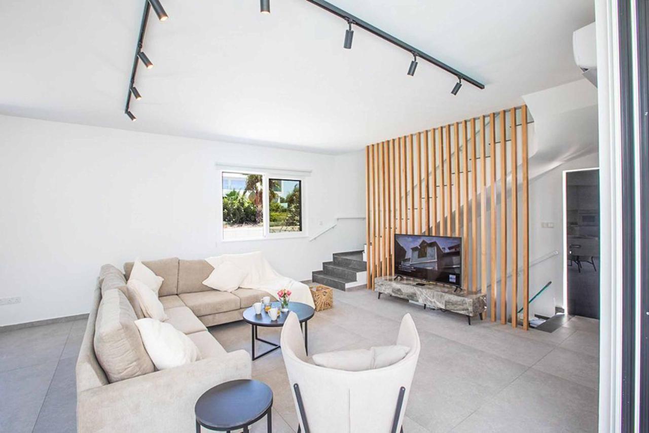 Nissi Cube 4 Kb4 Villa