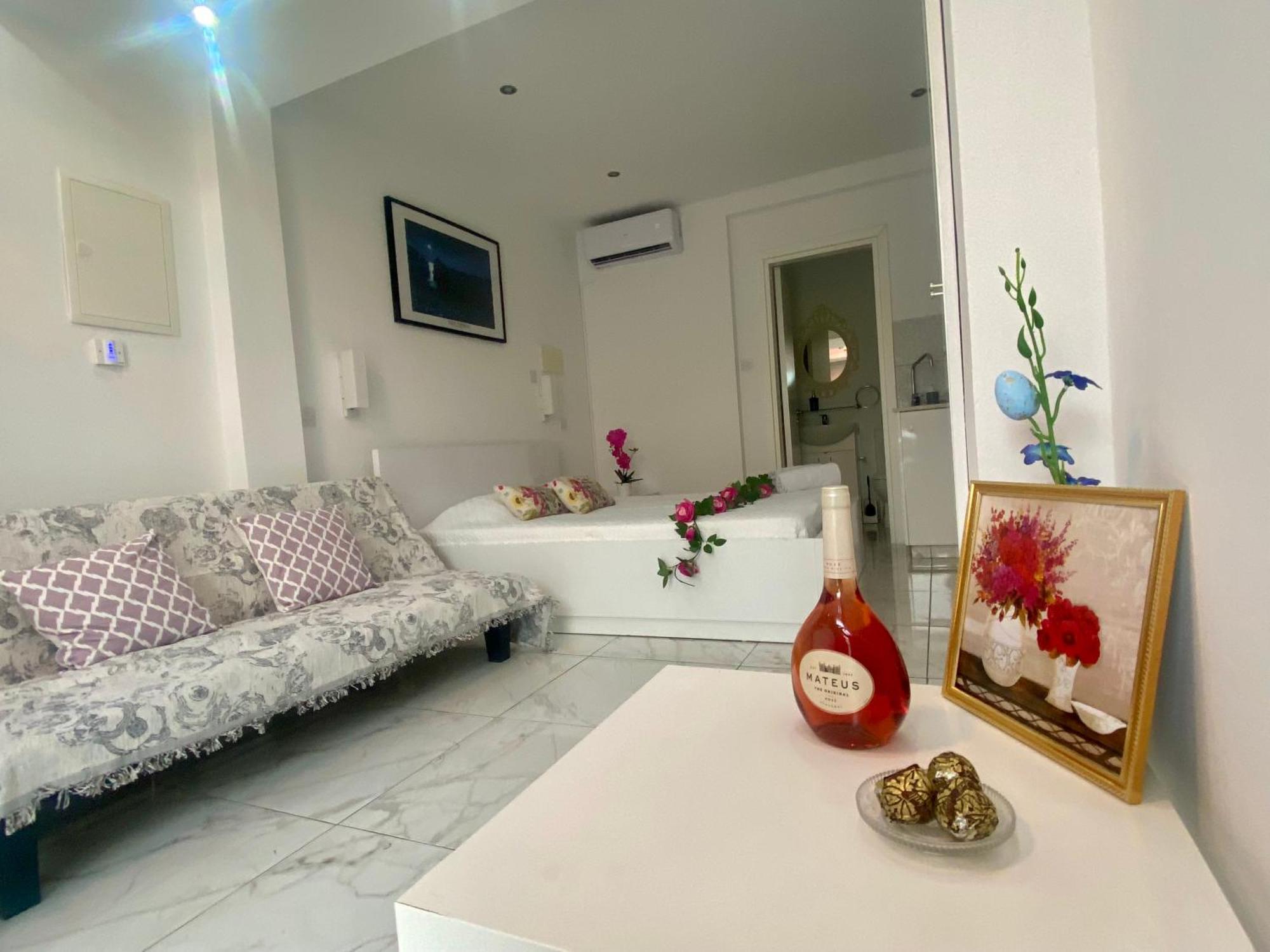 Nissi49 Apartment