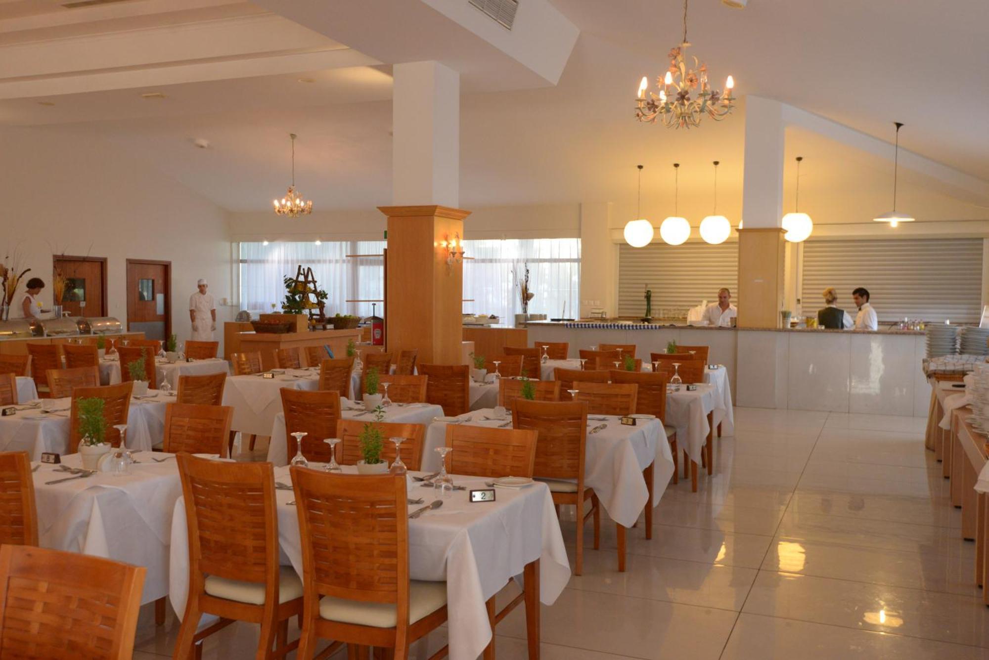 Dome Marina &