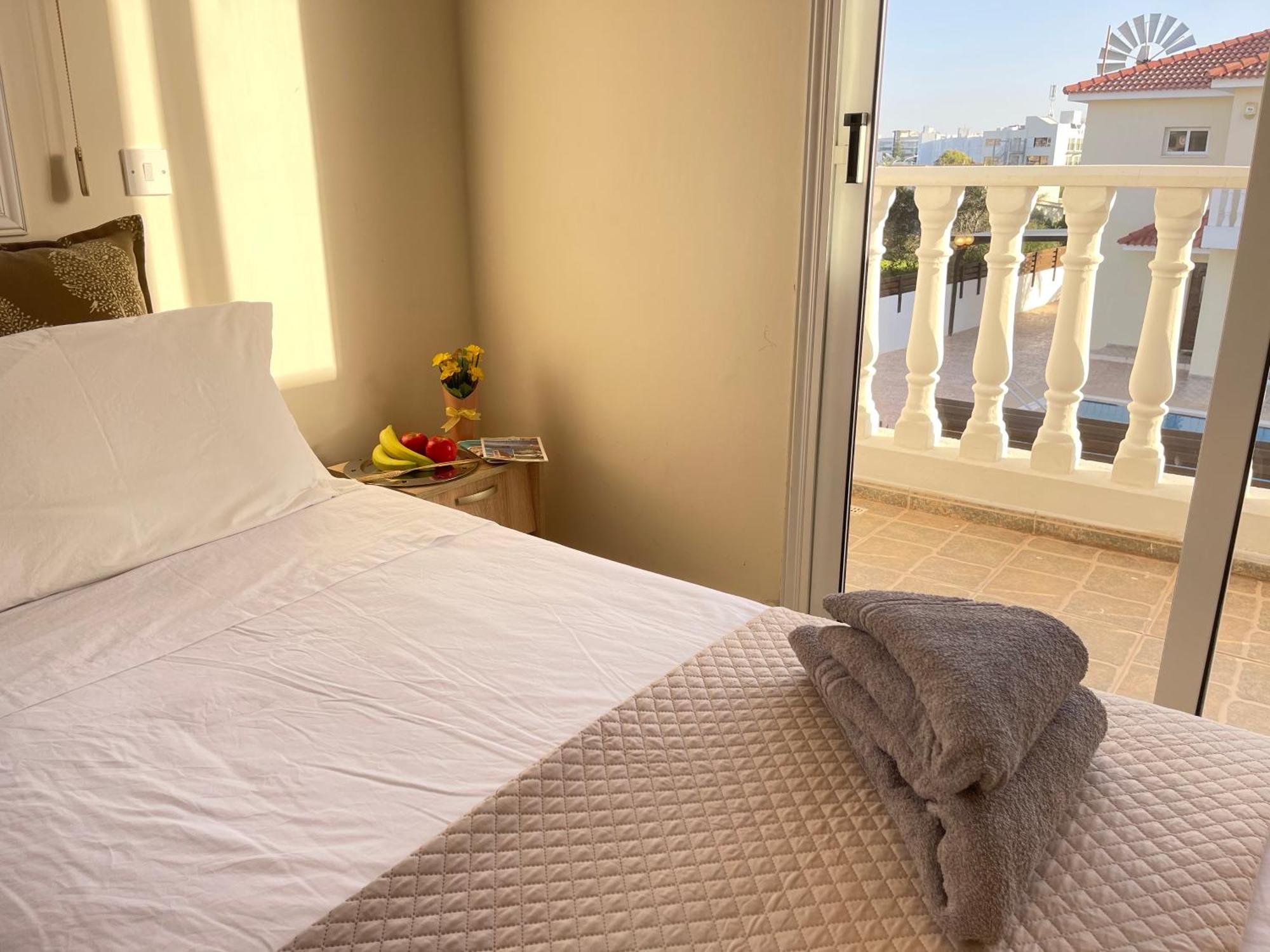 Eden Nissi Front Villa *