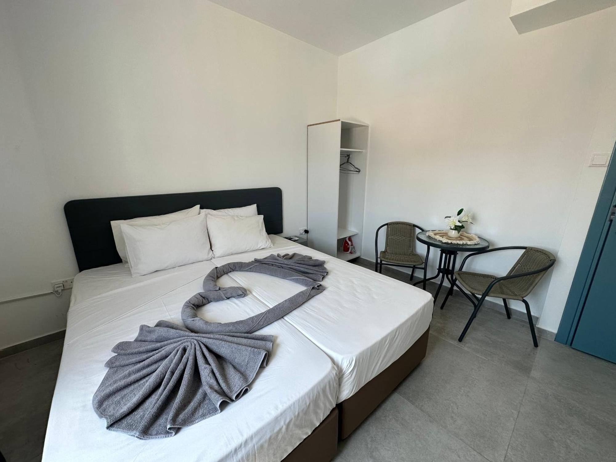 Sun Plaza - Adults Only Aparthotel *