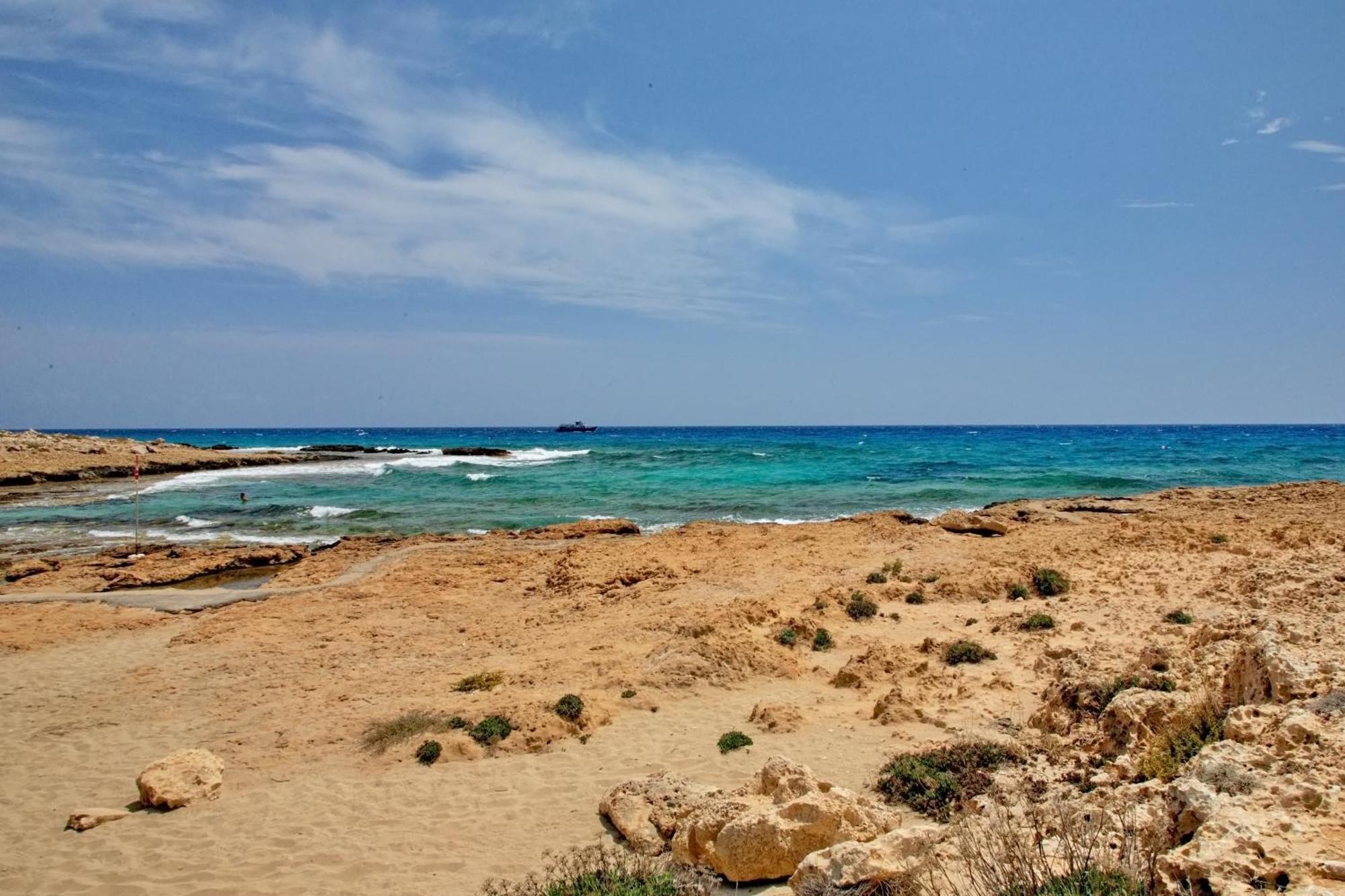 Villa Beachfront Luxury Idania *