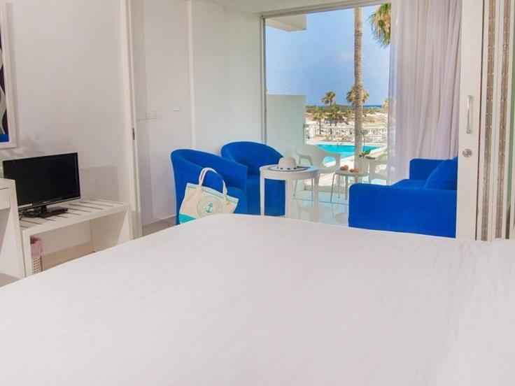 Dome Marina & 4* Ayia Napa