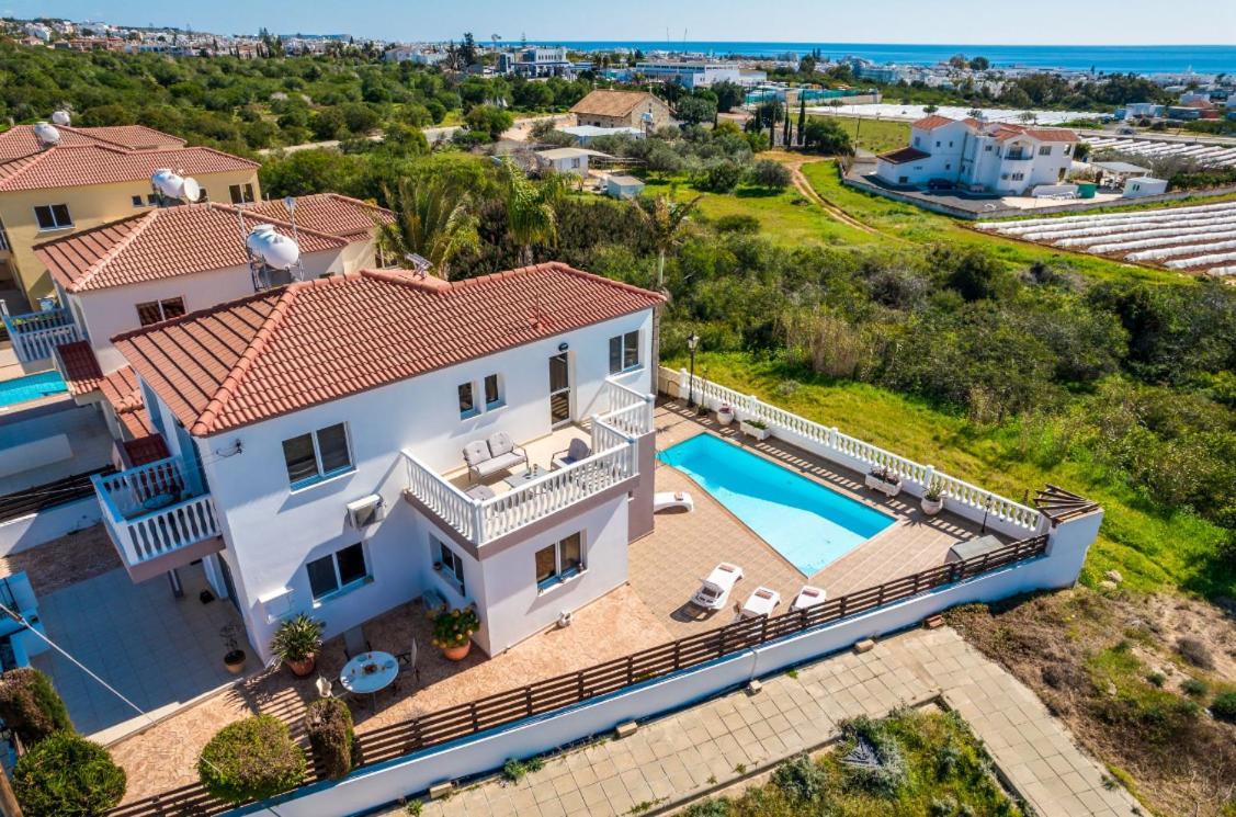 Spacious With Private Pool & Breathtaking Panoramic Views *