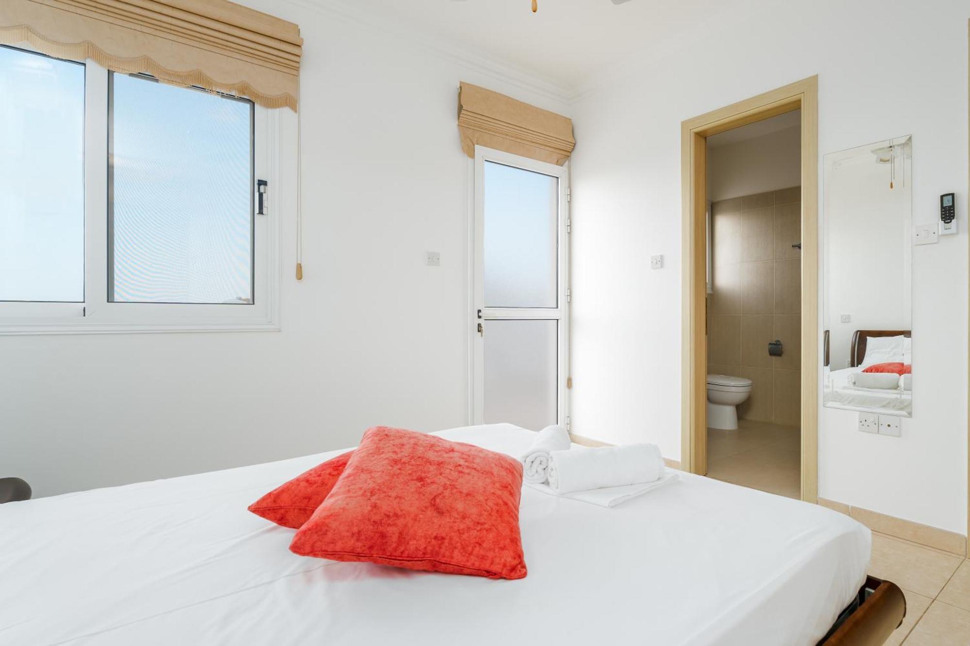 Spacious With Private Pool & Breathtaking Panoramic Views