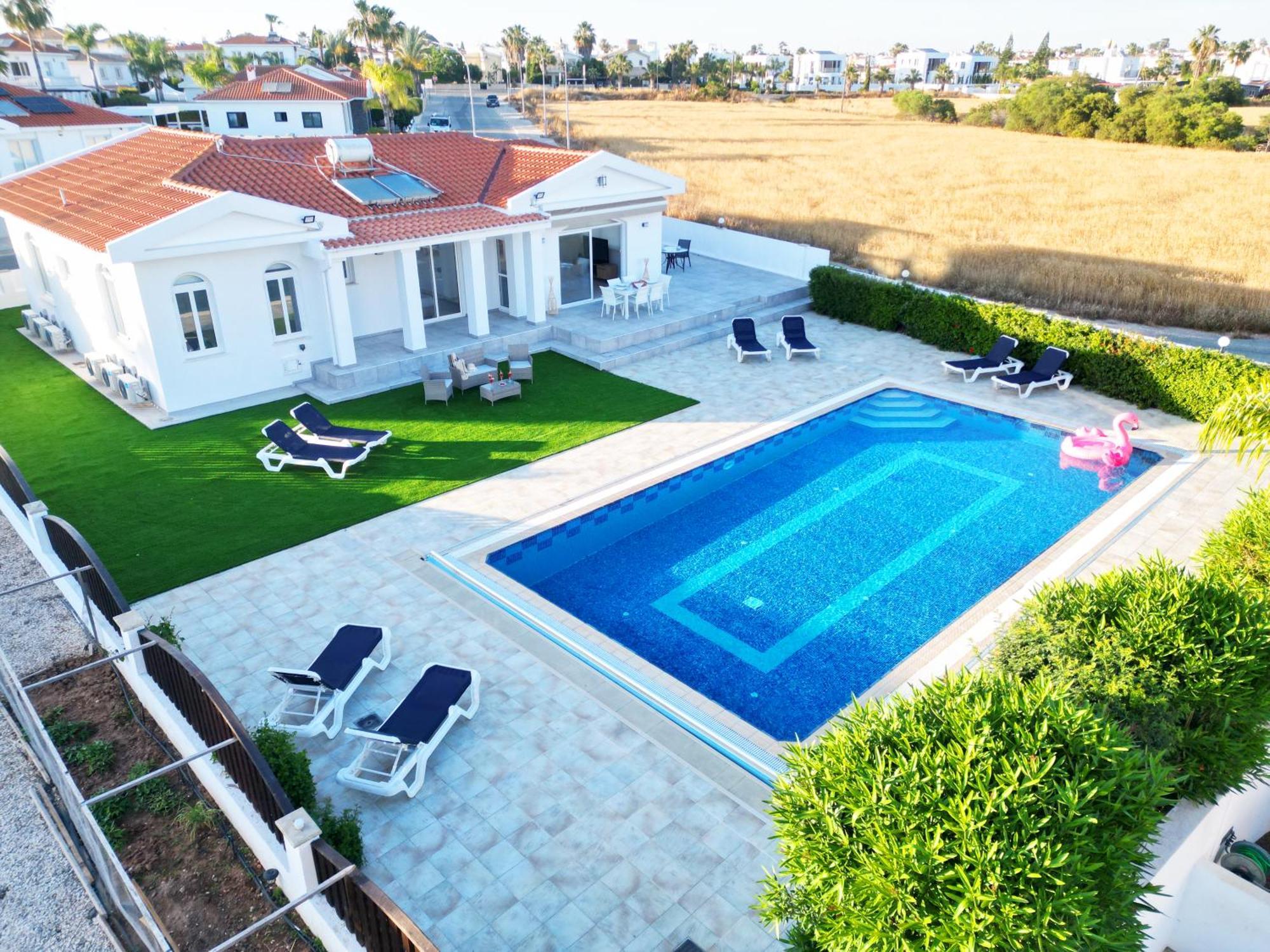 Villa Aquamarine