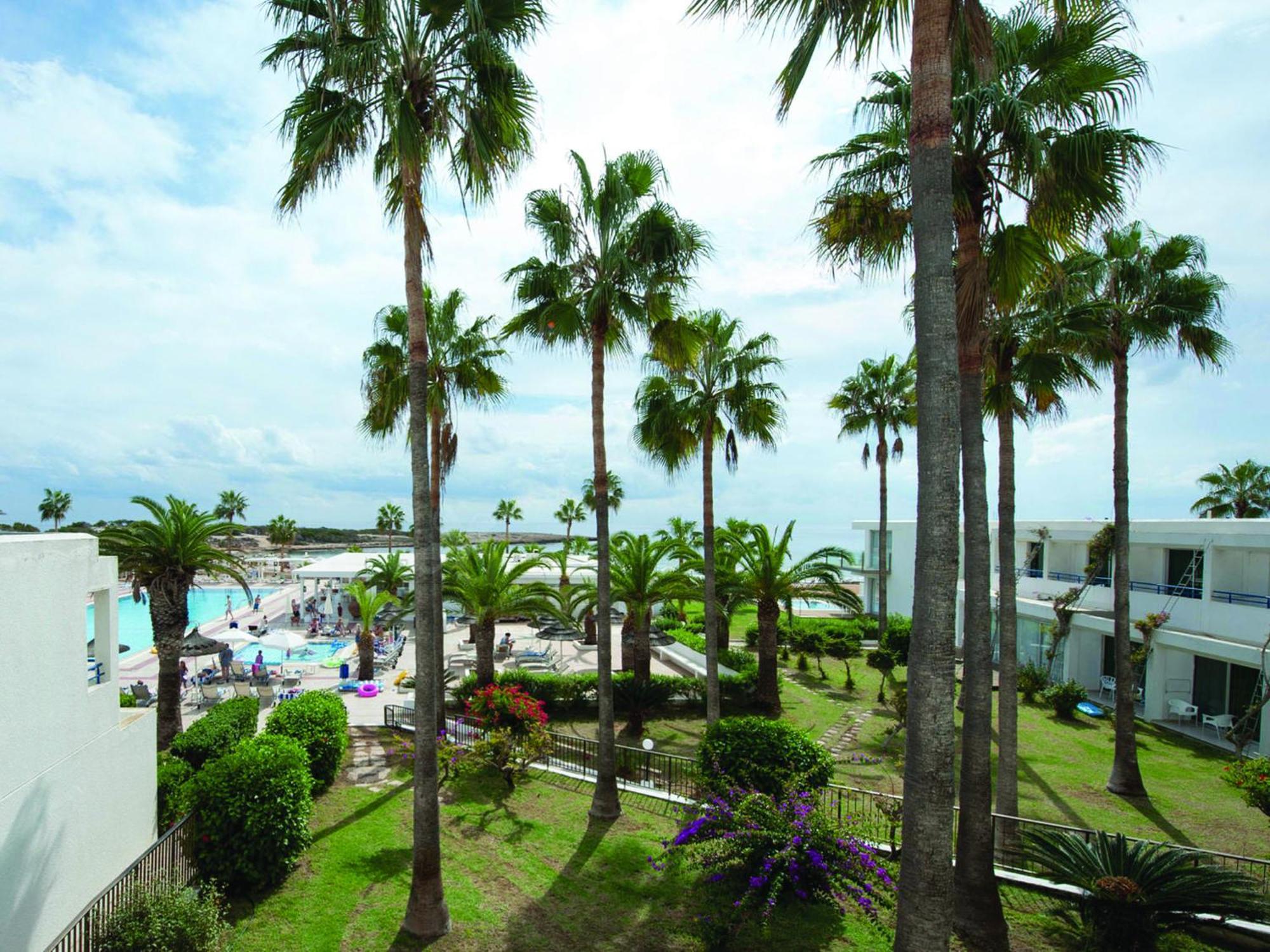 Dome Marina &