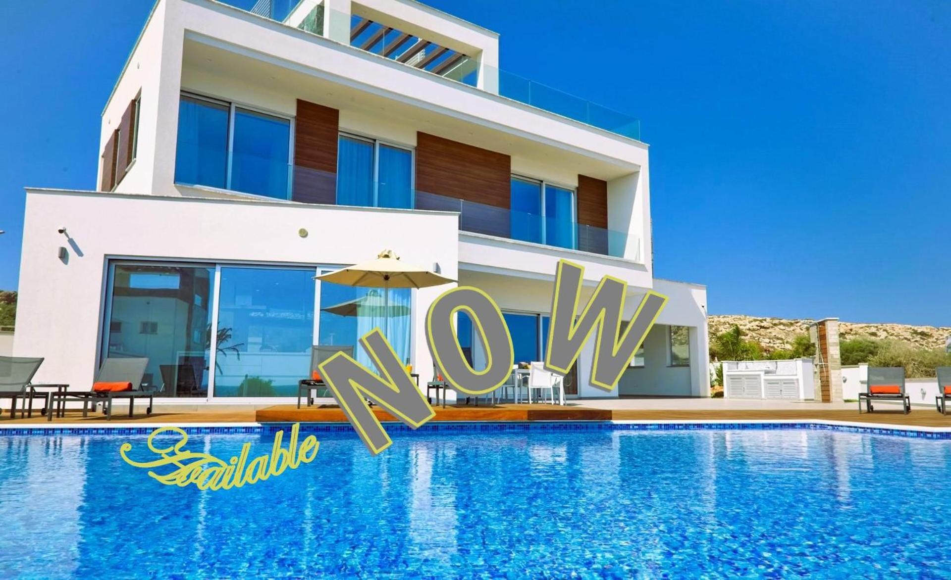Beachfront Luxury Idania Villa