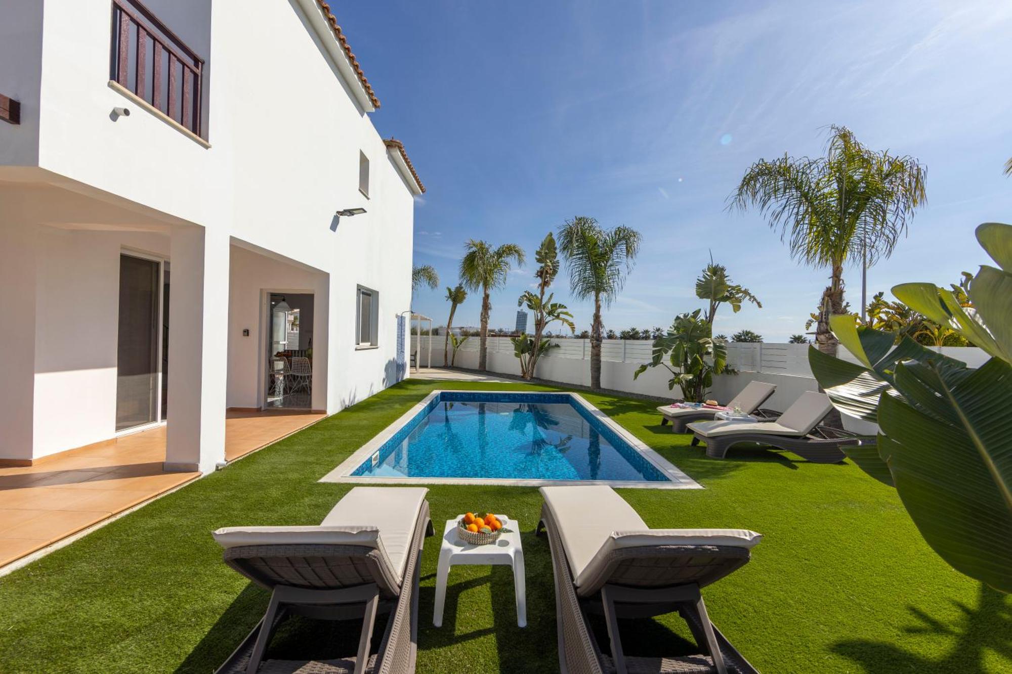 Sweet Seaview Villa *