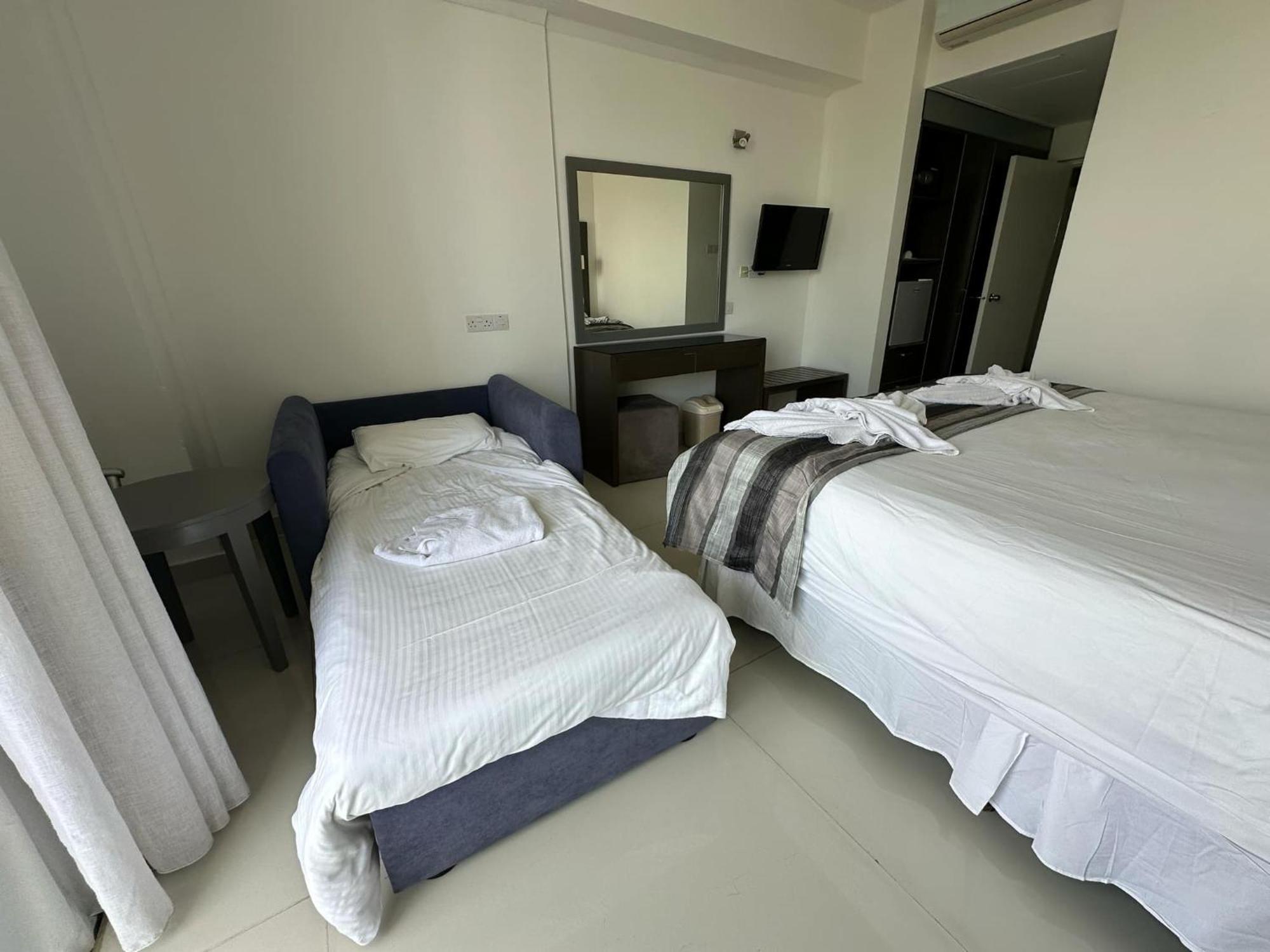 Napa Jay 3*