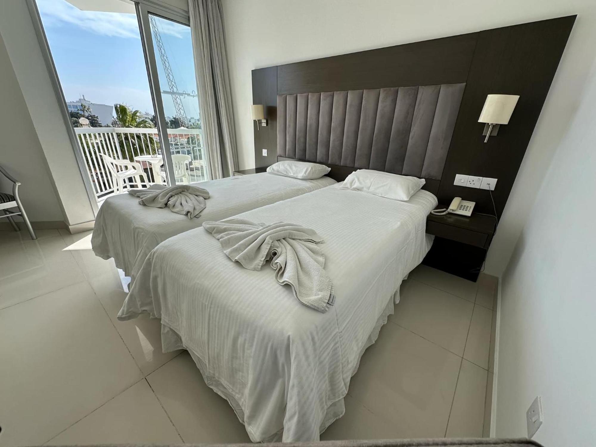 Napa Jay 3*