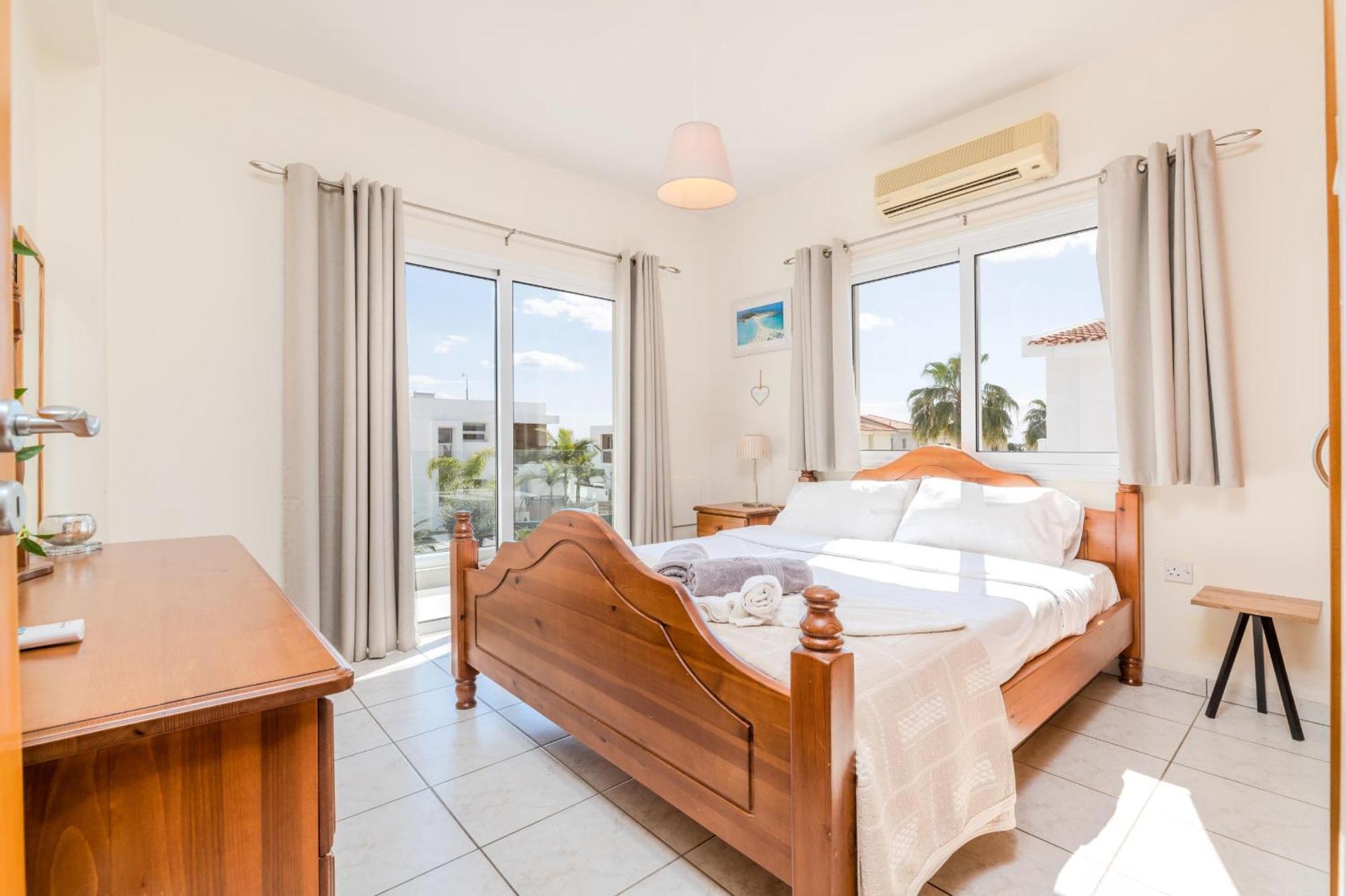 Marika Heights Villa