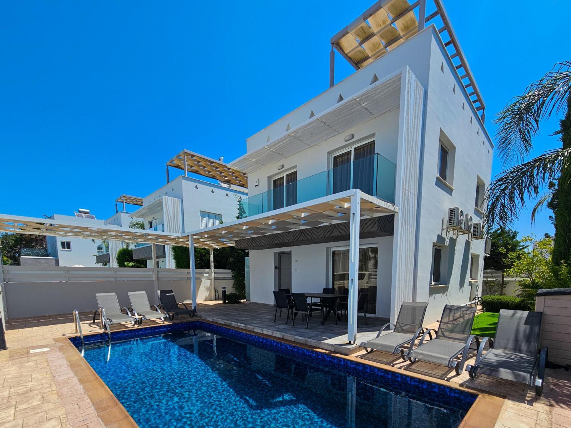 Villa Nissi Azure Ayia Napa