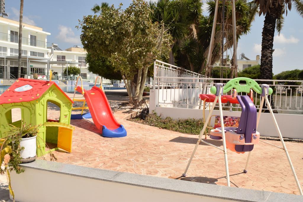 Hotel Fedrania Gardens