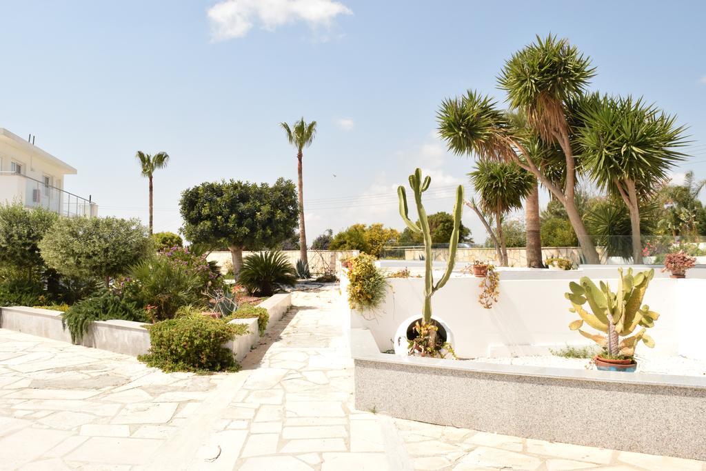 Fedrania Gardens