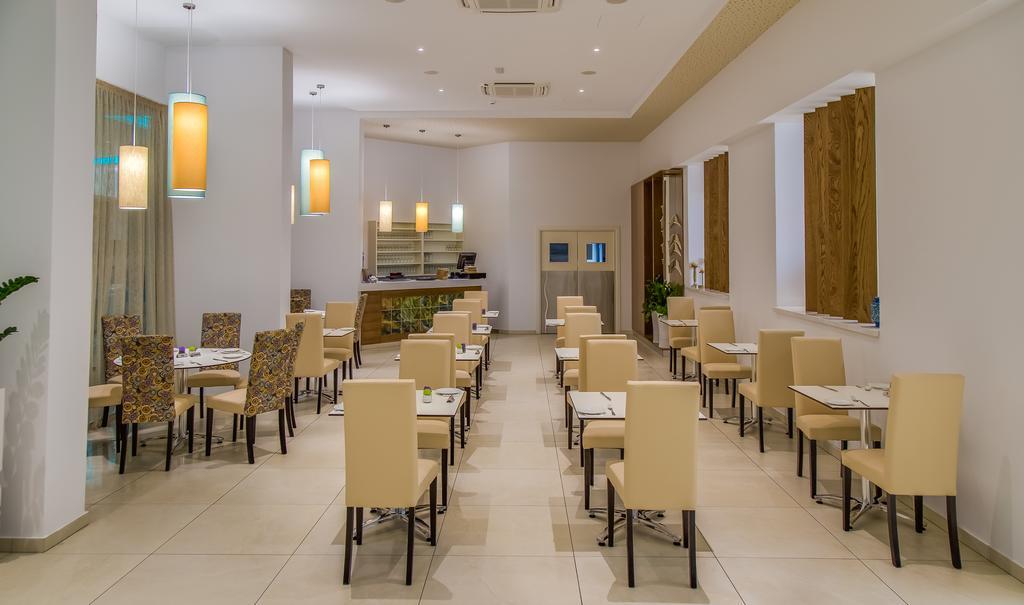 Hotel Stamatia 3*