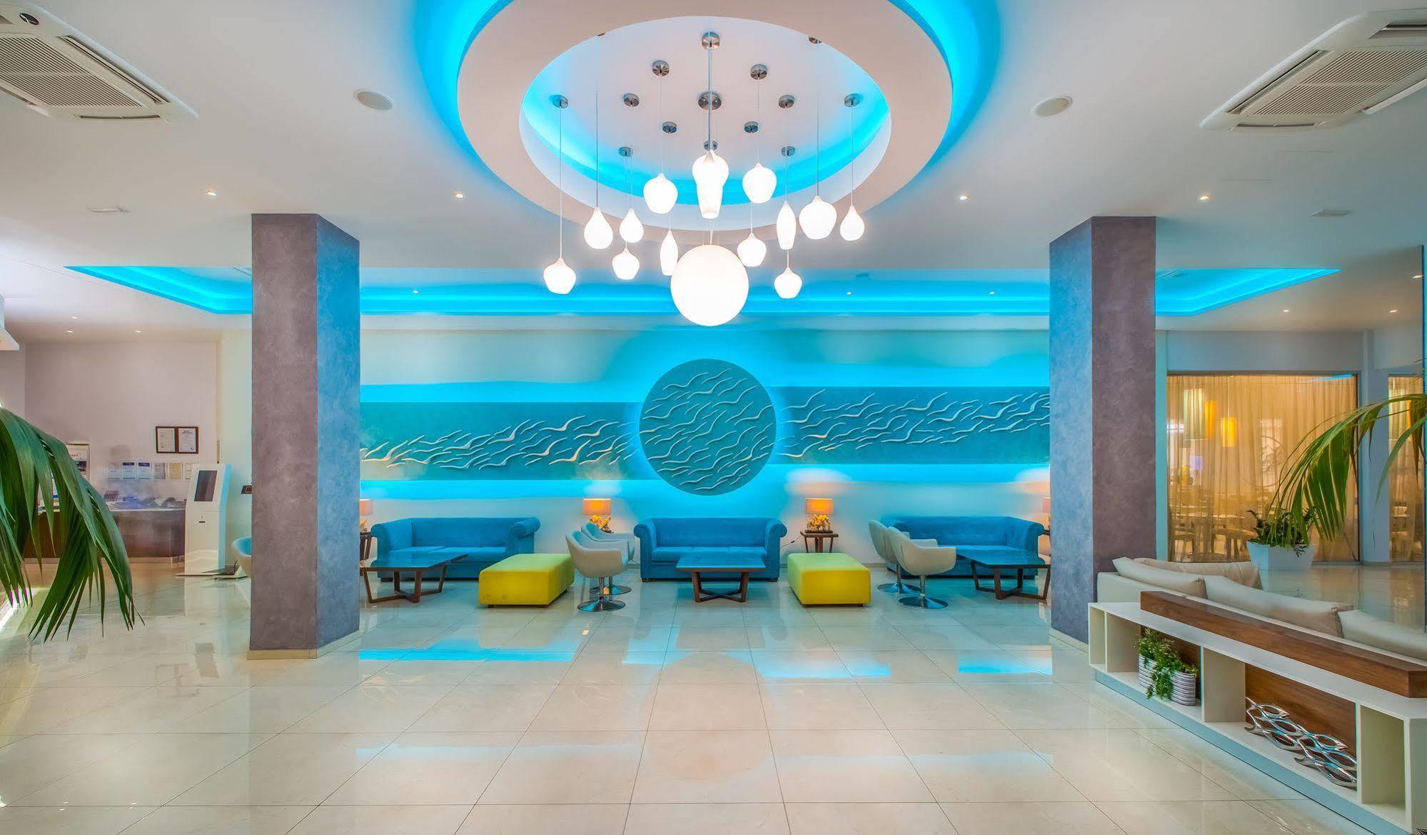Hotel Stamatia 3*