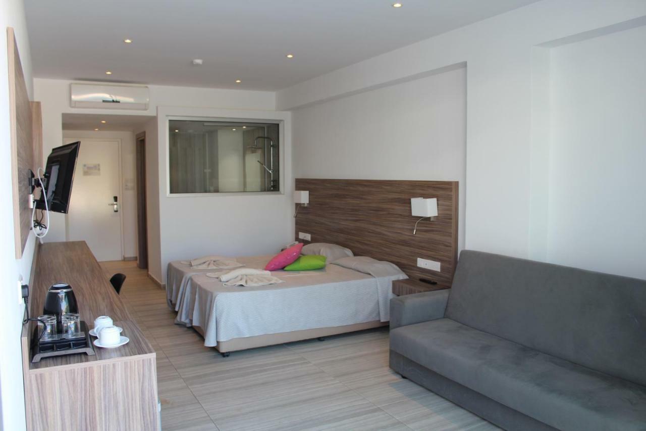 Hotel Fedrania Gardens