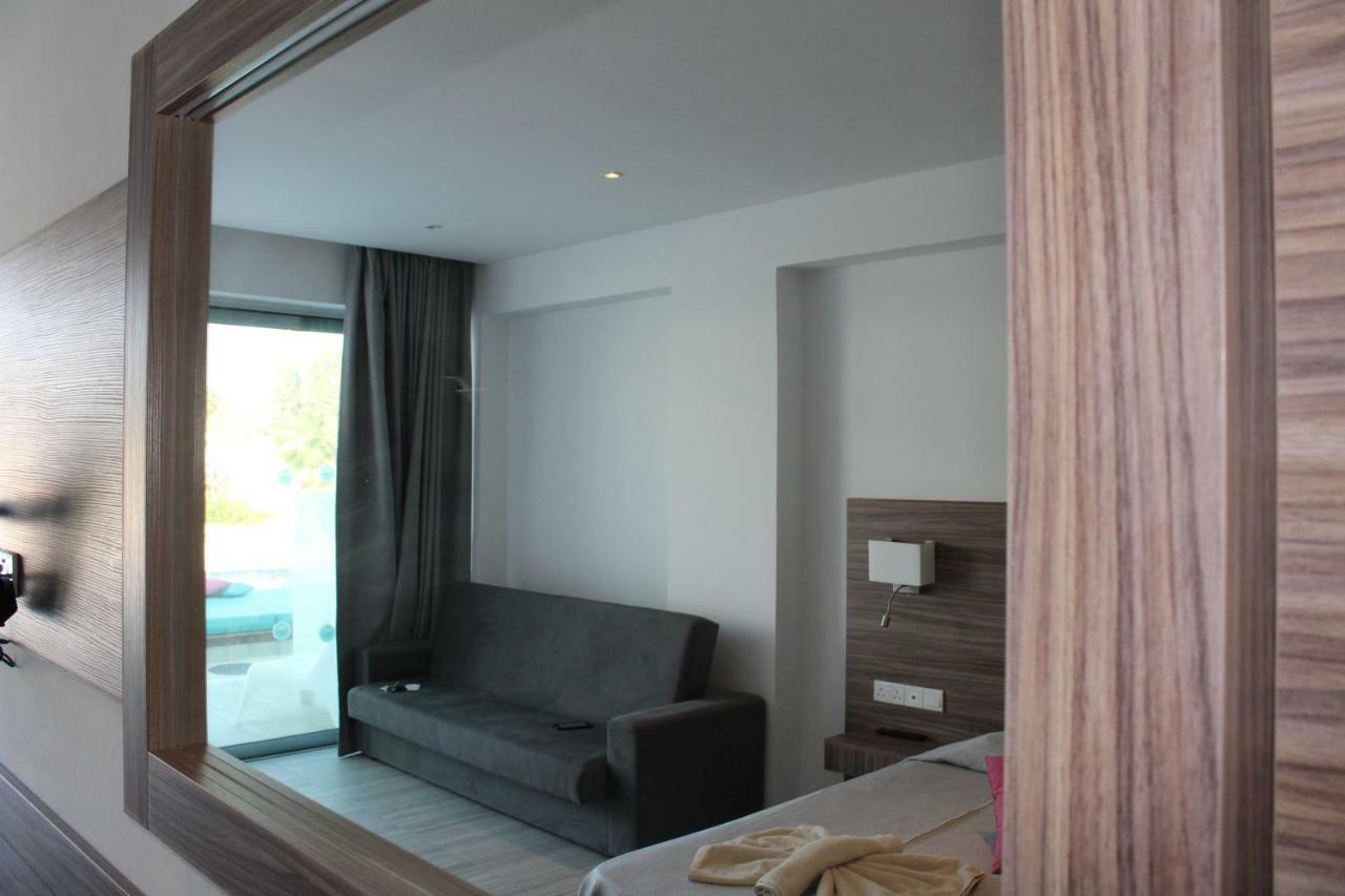 Fedrania Gardens 2*
