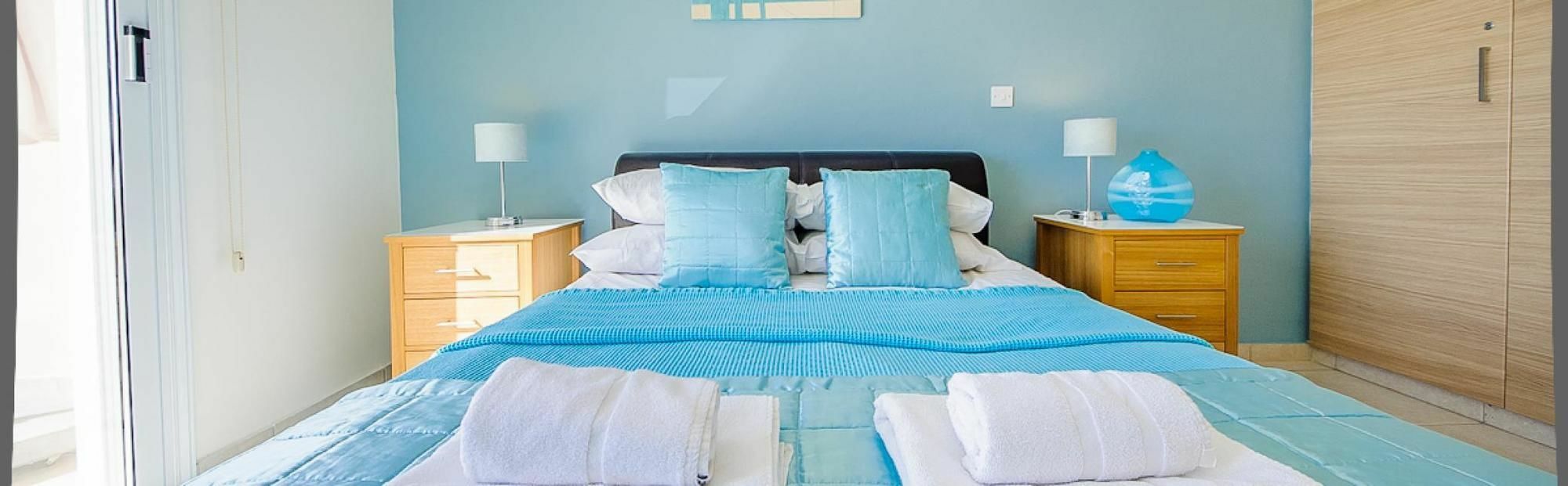 Apartment 064 *