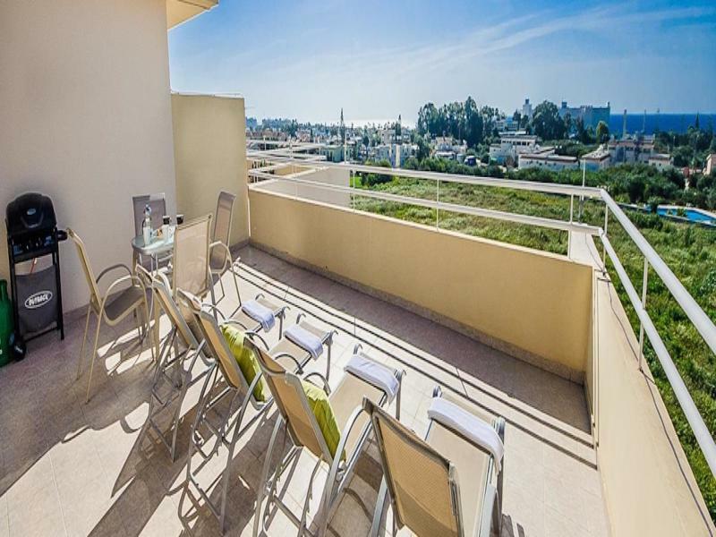 Apartment 064