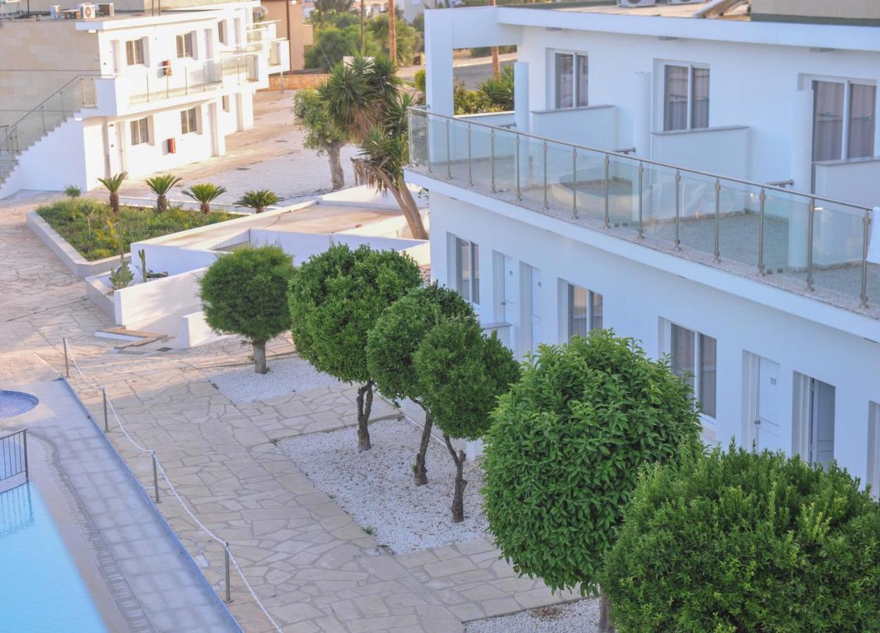 Fedrania Gardens 2*