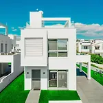 Stunning 3 Bedroom Villa Close To Nissi Beach!