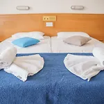 Cornelia Hotel
