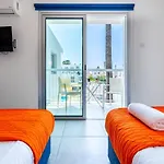 Tangerine Studio With Pool In Ayia Napa