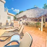 Villa Fame