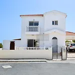 Villa Lankas With Heated Pool