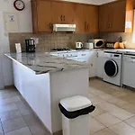 Villa Lola