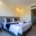 Piere - Anne Beach Hotel