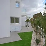 Sun And Moon Luxury Villas Ayia Napa