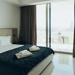 New Luxury 2Br Seaview Apt, Sun City, Pool And Beach