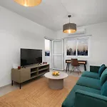 Modern Seaview Apartment In The Heart Of Agia Napa